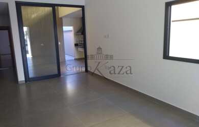 Imagem: A casa possui 3 Dormitórios, 4 Banheiros, 2 Vagas na garagem