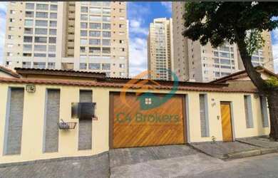 Imagem: A casa possui 3 Dormitórios, 5 Banheiros, 5 Vagas na garagem