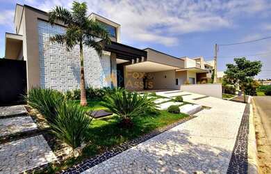 Imagem: A casa em condomínio possui 3 Dormitórios, 4 Banheiros, 4