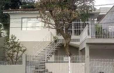 Imagem: A casa possui 2 Dormitórios, 1 Banheiro, 1 Vaga na garagem