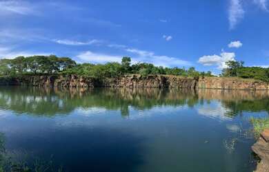 Imagem: O terreno possui 102.725m² de Área e está localizado em