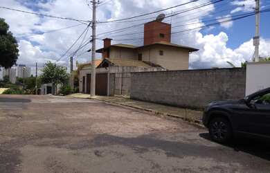 Imagem: O terreno à venda possui e está localizado em Jardim Paulista