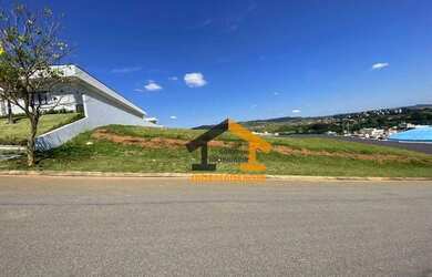 Imagem: O terreno possui 1.200m² de Área e está localizado em Centro