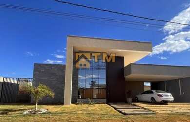 Imagem: A casa em condomínio possui 3 Dormitórios, 4 Banheiros, 2