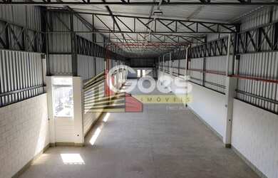 Imagem: O depósito possui 3 Vagas na garagem, 1.500m² de Área e