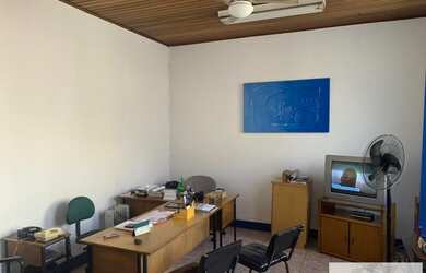 Imagem: O depósito possui 941m² de Área e está localizado em Vila