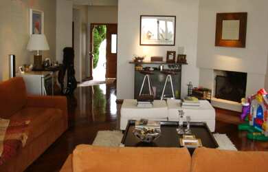 Imagem 9: CASA EM CONDOMÍNIO. Piscina, Churrasqueira, Guarda roupaeLareira