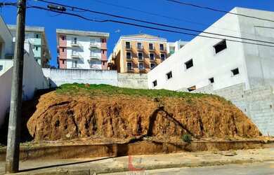 Imagem: O terreno possui 600m² de Área e está localizado em Jardim