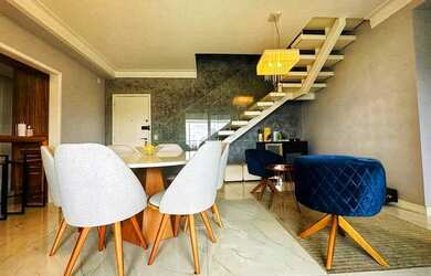 Imagem: O apartamento possui 3 Dormitórios, 5 Banheiros, 3 Vagas na