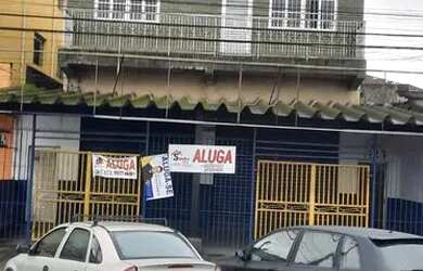 Imagem: O depósito possui 2 Vagas na garagem e 250m² de Área e está