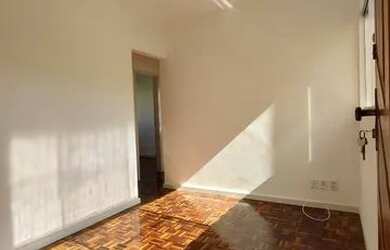 Imagem: O apartamento para alugar possui 2 Dormitórios, 1 Banheiro