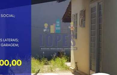 Imagem: A casa possui 2 Dormitórios, 1 Banheiro, 2 Vagas na garagem