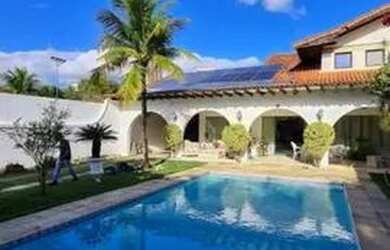 Imagem: A casa em condomínio possui 5 Dormitórios, 1 Banheiro, 5 Vagas