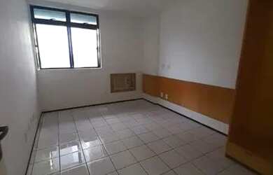 Imagem: O apartamento possui 1 Dormitório, 2 Banheiros e 1 Vaga na