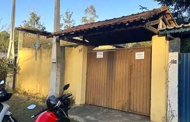 Imagem: A chácara possui 600m² de Área e está localizado em Itapetininga