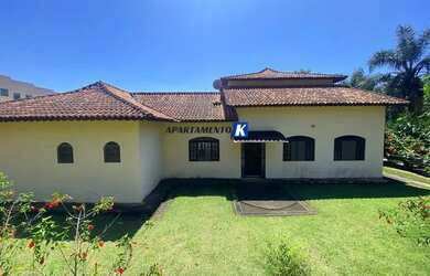 Imagem: A casa possui 5 Dormitórios, 5 Banheiros, 5 Vagas na garagem