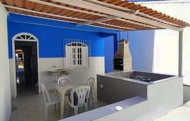 Imagem: A casa possui 2 Dormitórios, 2 Banheiros, 5 Vagas na garagem