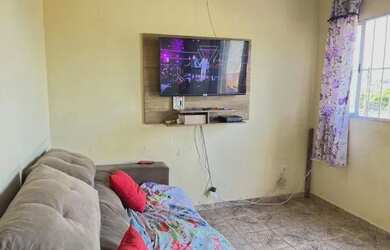 Imagem: A casa possui 2 Dormitórios, 1 Banheiro, 60m² de Área e