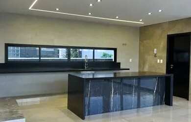 Imagem 10: Casa de condomínio para venda possui 357 metros quadrados com 5 quartos