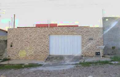 Imagem: A casa possui 2 Dormitórios, 2 Banheiros, 3 Vagas na garagem