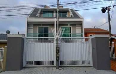 Imagem: A casa possui 4 Dormitórios, 4 Banheiros, 2 Vagas na garagem