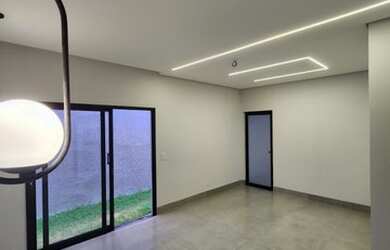 Imagem: A casa em condomínio possui 3 Dormitórios, 4 Banheiros, 2