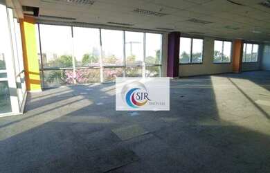 Imagem: O depósito possui 5 Vagas na garagem, 627m² de Área e está