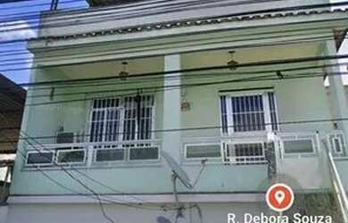 Imagem: A casa possui 1 Dormitório, 1 Banheiro, 2 Vagas na garagem