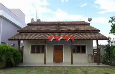 Imagem: A casa em condomínio possui 4 Dormitórios, 2 Banheiros, 2