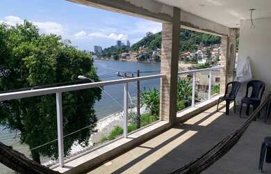 Imagem: A casa possui 3 Dormitórios, 3 Banheiros e está localizado