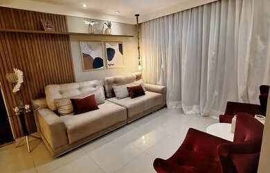 Imagem: A casa em condomínio possui 4 Dormitórios, 5 Banheiros, 2