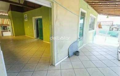 Imagem: A casa possui 2 Dormitórios, 1 Banheiro, 1 Vaga na garagem