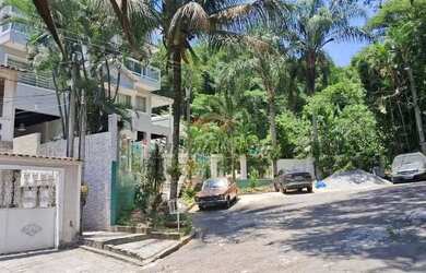 Imagem: O terreno possui 250m² de Área e está localizado em Vila