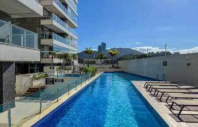 Imagem: O apartamento possui 3 Dormitórios, 2 Banheiros, 2 Vagas na