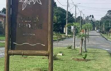 Imagem: O terreno possui 757m² de Área e está localizado em Laranjal