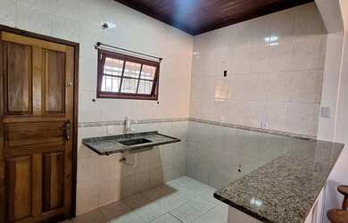 Imagem 16: Rio das Ostras a 400 mts da praia do bosque, vendo casa , 420 mts , piscina,...