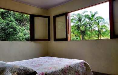 Imagem 3: Recanto lagoa da Mata. Acomodam 6 pessoas, 5 Vagas na garageme3 Dormitórios