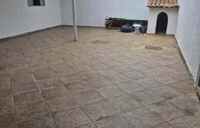 Imagem 4: FM Vende Casa na QR 216 de Santa Maria-DF, aceita financiamento