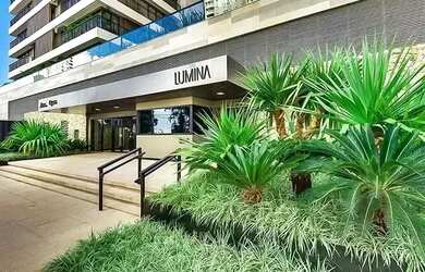 Imagem 13: Apartamento para aluguel possui 221 metros quadrados com 4 quartos