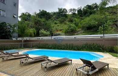 Imagem: O apartamento possui 3 Dormitórios, 1 Banheiro, 1 Vaga na garagem