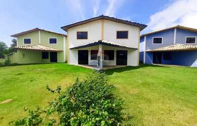 Imagem 3: Village com 02 Suítes mais 01 cômodo reversível no térreo em Condomínio....