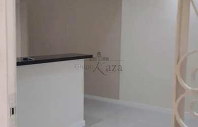 Imagem: A casa possui 2 Dormitórios, 1 Banheiro, 2 Vagas na garagem