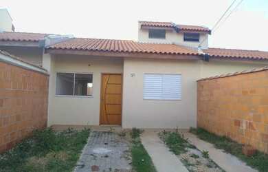 Imagem: A casa em condomínio possui 2 Dormitórios, 1 Banheiro, 2 Vagas