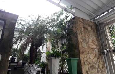 Imagem: A casa possui 3 Dormitórios, 5 Banheiros, 5 Vagas na garagem