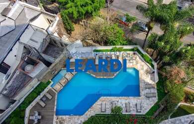 Imagem: O apartamento possui 4 Dormitórios, 5 Banheiros, 4 Vagas na