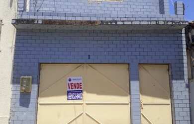 Imagem: A casa possui 3 Dormitórios, 3 Banheiros, 1 Vaga na garagem