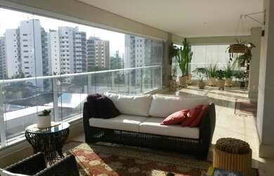 Imagem: O apartamento possui 4 Dormitórios, 5 Banheiros, 5 Vagas na