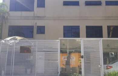 Imagem: O depósito possui 1.050m² de Área e está localizado em