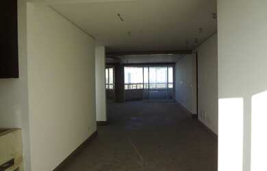 Imagem: O apartamento possui 4 Dormitórios, 5 Banheiros, 4 Vagas na