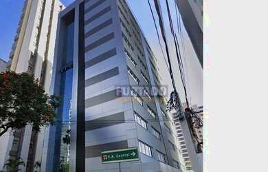 Imagem: O depósito possui 2 Vagas na garagem, 77m² de Área e está